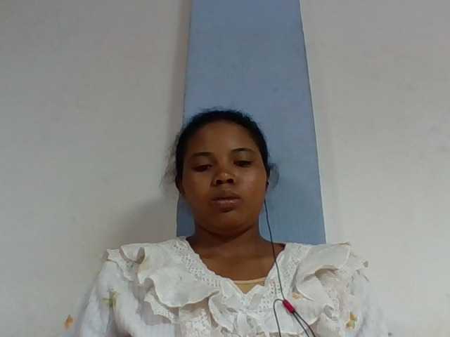 Juliah1a live cam on BongaCams