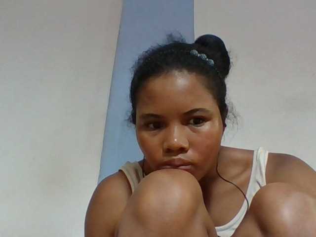 Juliah1a live cam on BongaCams