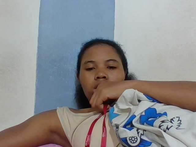 Juliah1a live cam on BongaCams