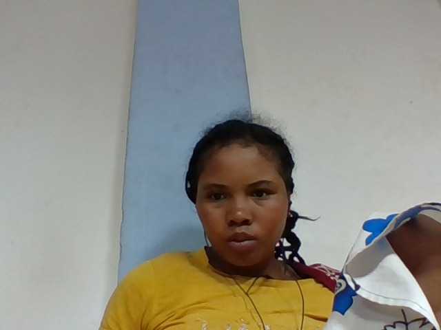 Juliah1a live cam on BongaCams