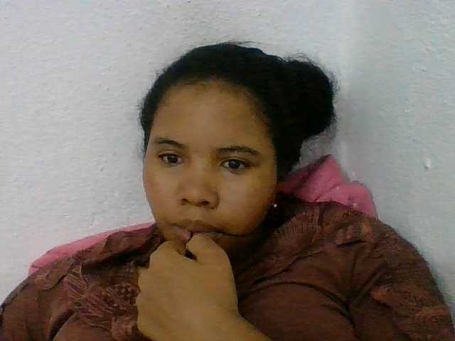 Juliah1a live cam on BongaCams