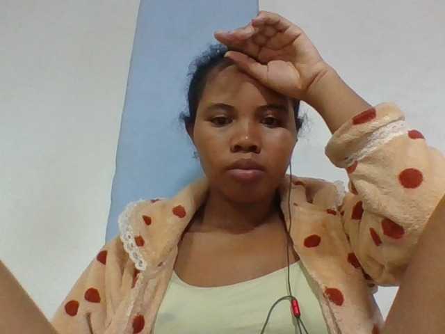 Juliah1a live cam on BongaCams