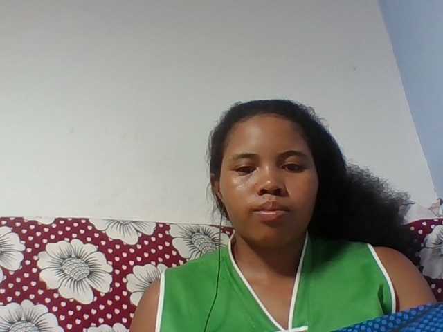 Juliah1a live cam on BongaCams