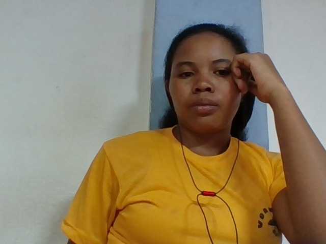 Juliah1a live cam on BongaCams