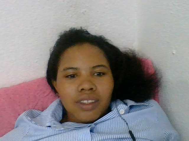 Juliah1a live cam on BongaCams