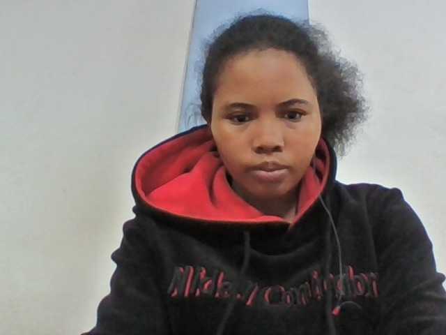 Juliah1a live cam on BongaCams