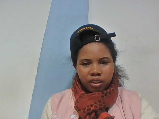 Juliah1a live cam on BongaCams