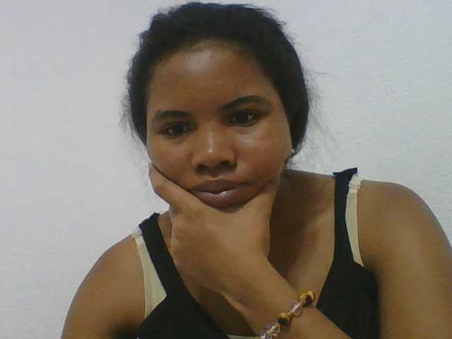 Juliah1a live cam on BongaCams