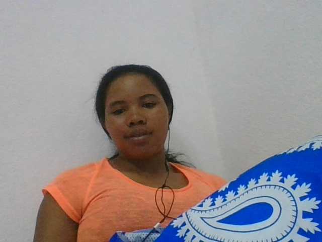 Juliah1a live cam on BongaCams