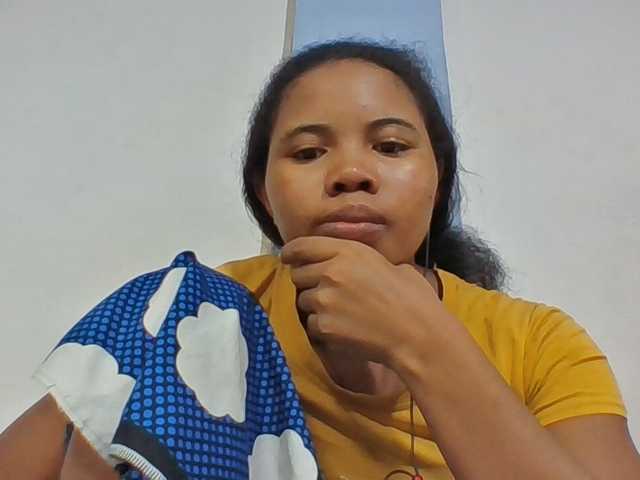Juliah1a live cam on BongaCams