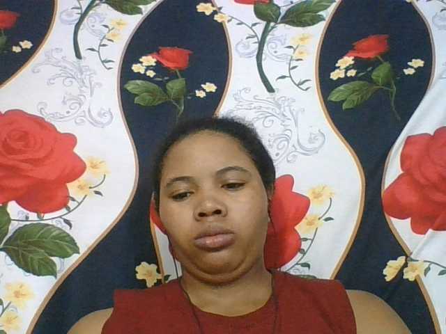 Juliah1a live cam on BongaCams