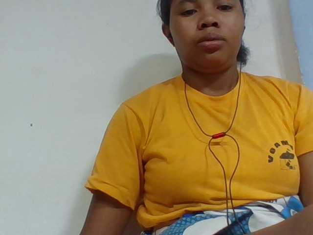Juliah1a live cam on BongaCams