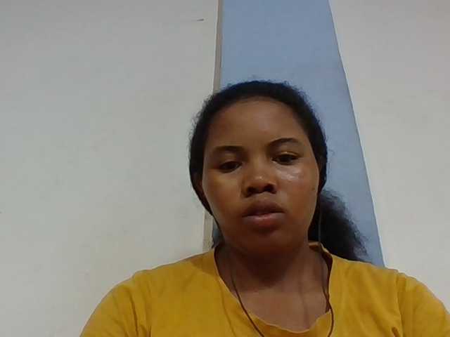 Juliah1a live cam on BongaCams