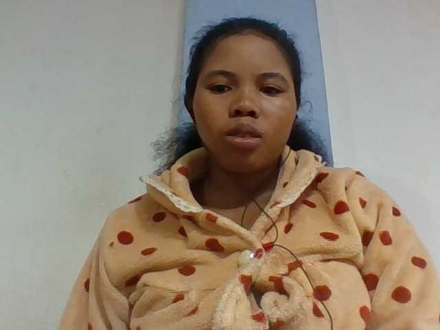 Juliah1a live cam on BongaCams
