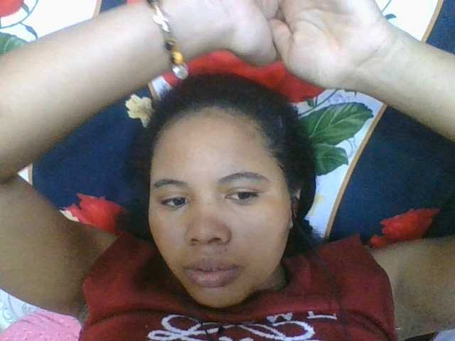 Juliah1a live cam on BongaCams