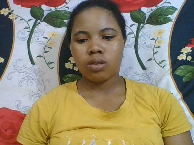 Juliah1a live cam on BongaCams