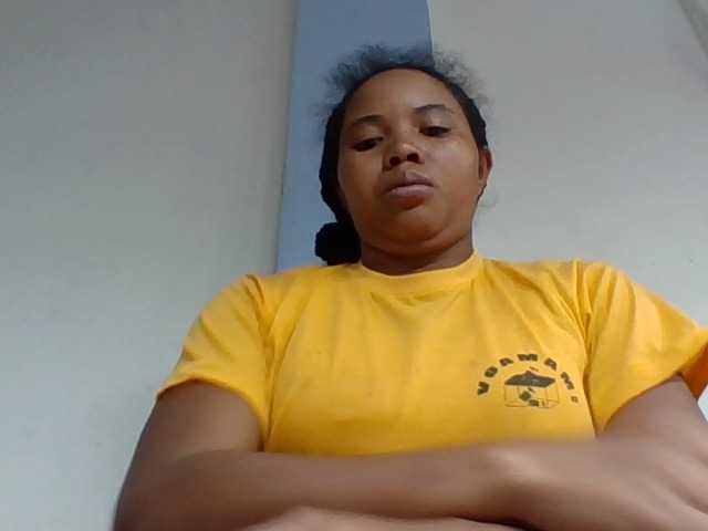 Juliah1a live cam on BongaCams