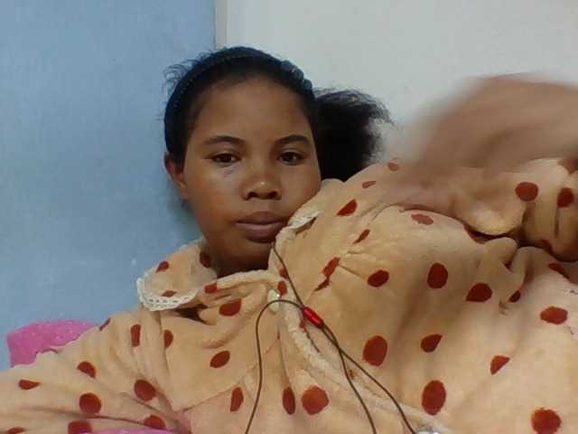 Juliah1a live cam on BongaCams
