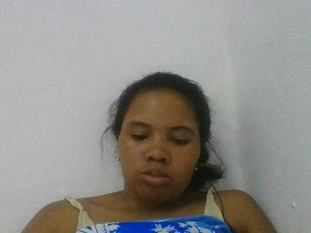 Juliah1a live cam on BongaCams