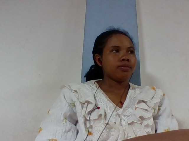 Juliah1a live cam on BongaCams