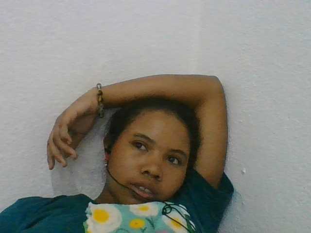 Juliah1a live cam on BongaCams