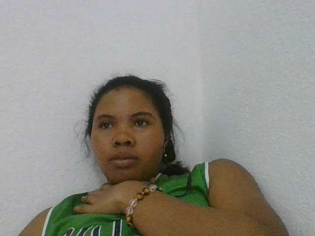 Juliah1a live cam on BongaCams