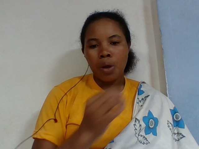 Juliah1a live cam on BongaCams