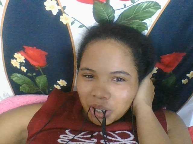 Juliah1a live cam on BongaCams