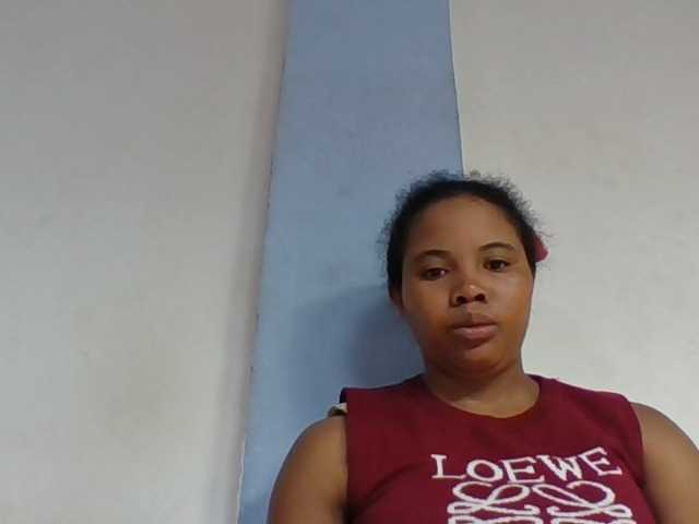 Juliah1a live cam on BongaCams