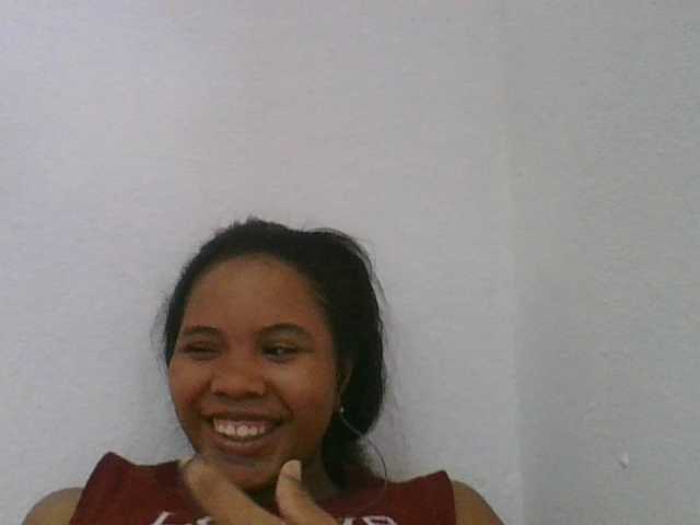 Juliah1a live cam on BongaCams