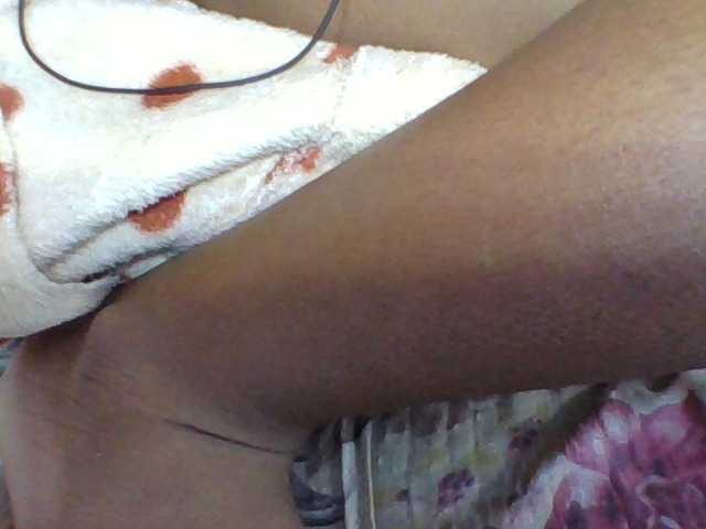 Juliah1a live cam on BongaCams