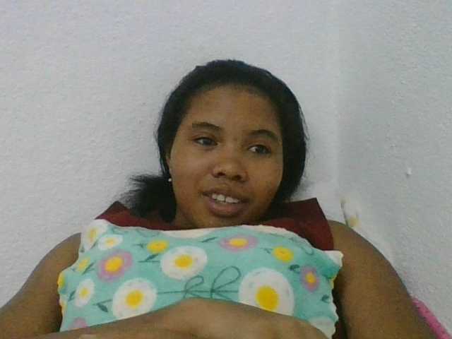 Juliah1a live cam on BongaCams