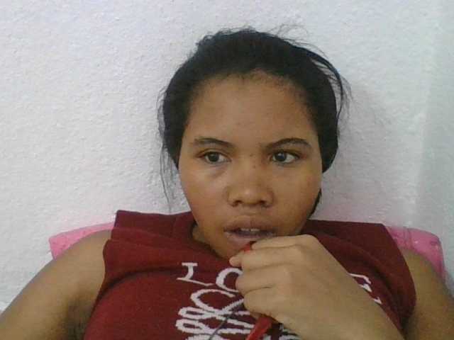 Juliah1a live cam on BongaCams