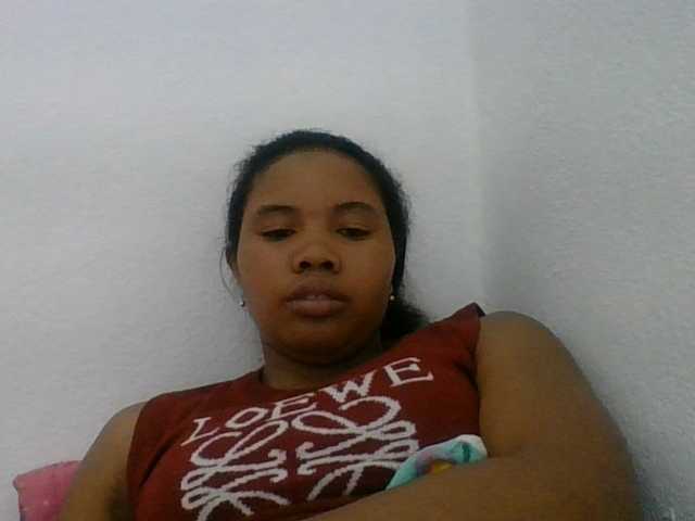 Juliah1a live cam on BongaCams