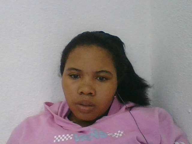 Juliah1a live cam on BongaCams