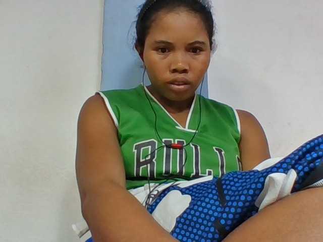 Juliah1a live cam on BongaCams