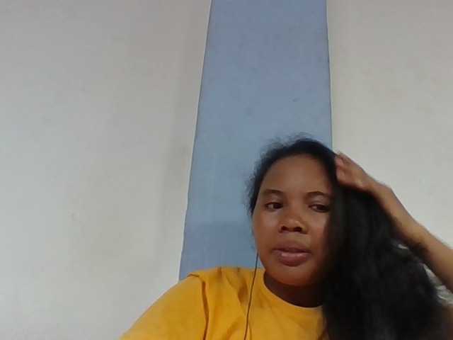 Juliah1a live webcam show