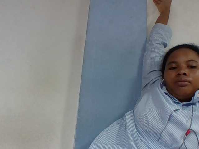Juliah1a live webcam show