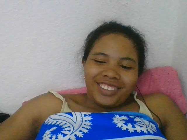Juliah1a live cam on BongaCams