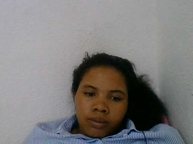 Juliah1a live cam on BongaCams
