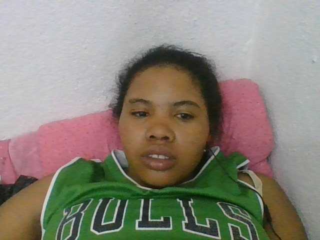 Juliah1a live cam on BongaCams