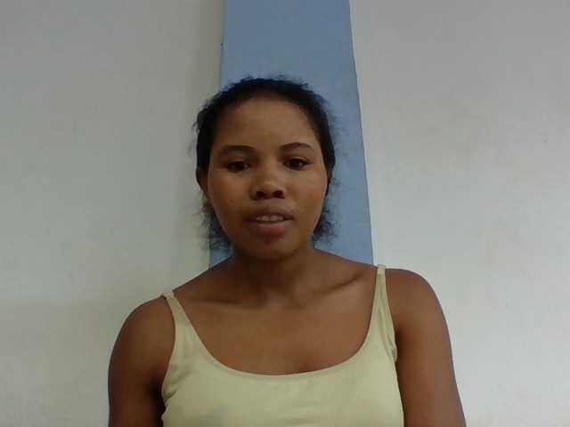 Juliah1a live cam on BongaCams