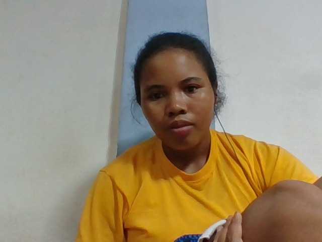 Juliah1a live cam on BongaCams