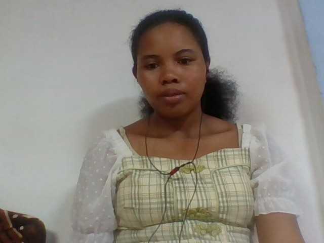 Juliah1a live cam on BongaCams