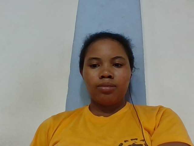 Juliah1a live cam on BongaCams