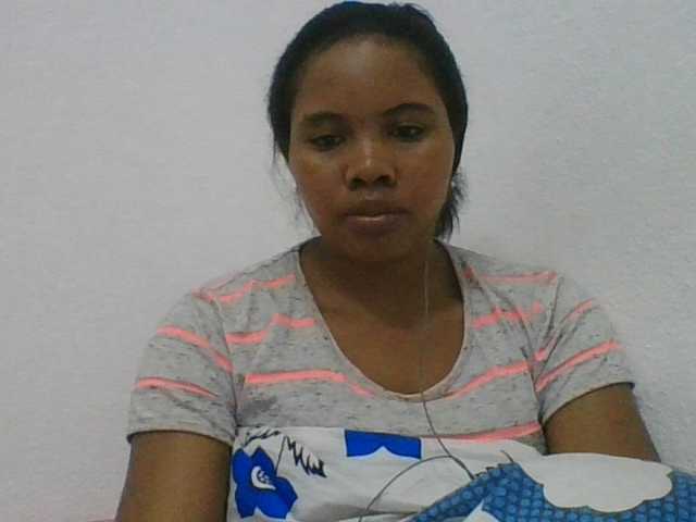 Juliah1a live cam on BongaCams