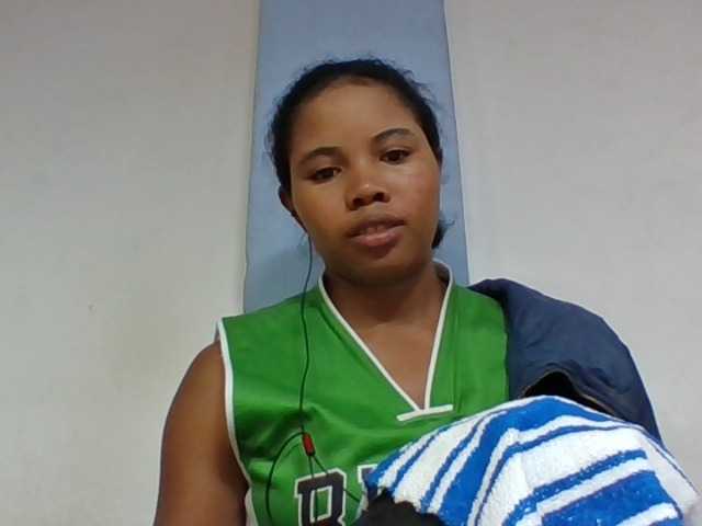 Juliah1a live cam on BongaCams