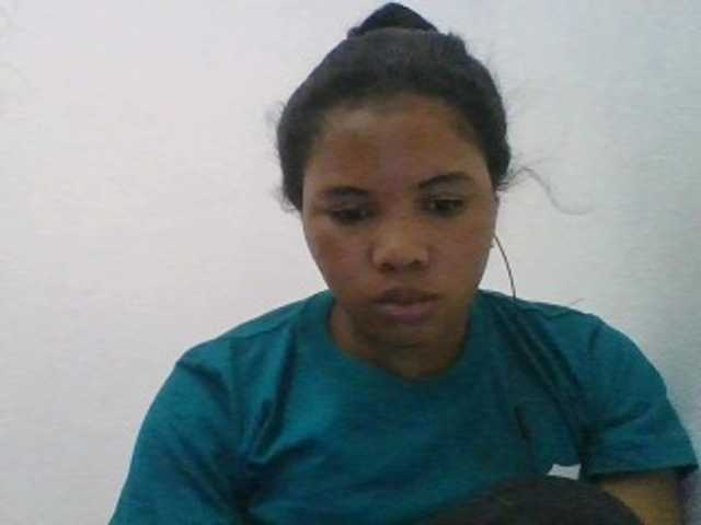 Juliah1a live cam on BongaCams