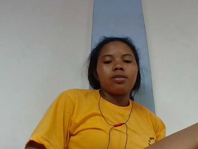 Juliah1a live cam on BongaCams