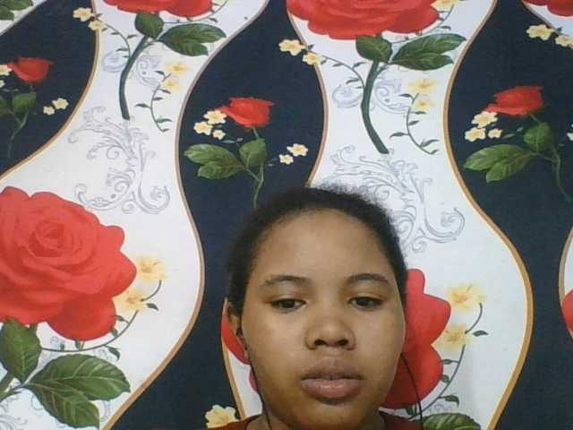 Juliah1a live cam on BongaCams
